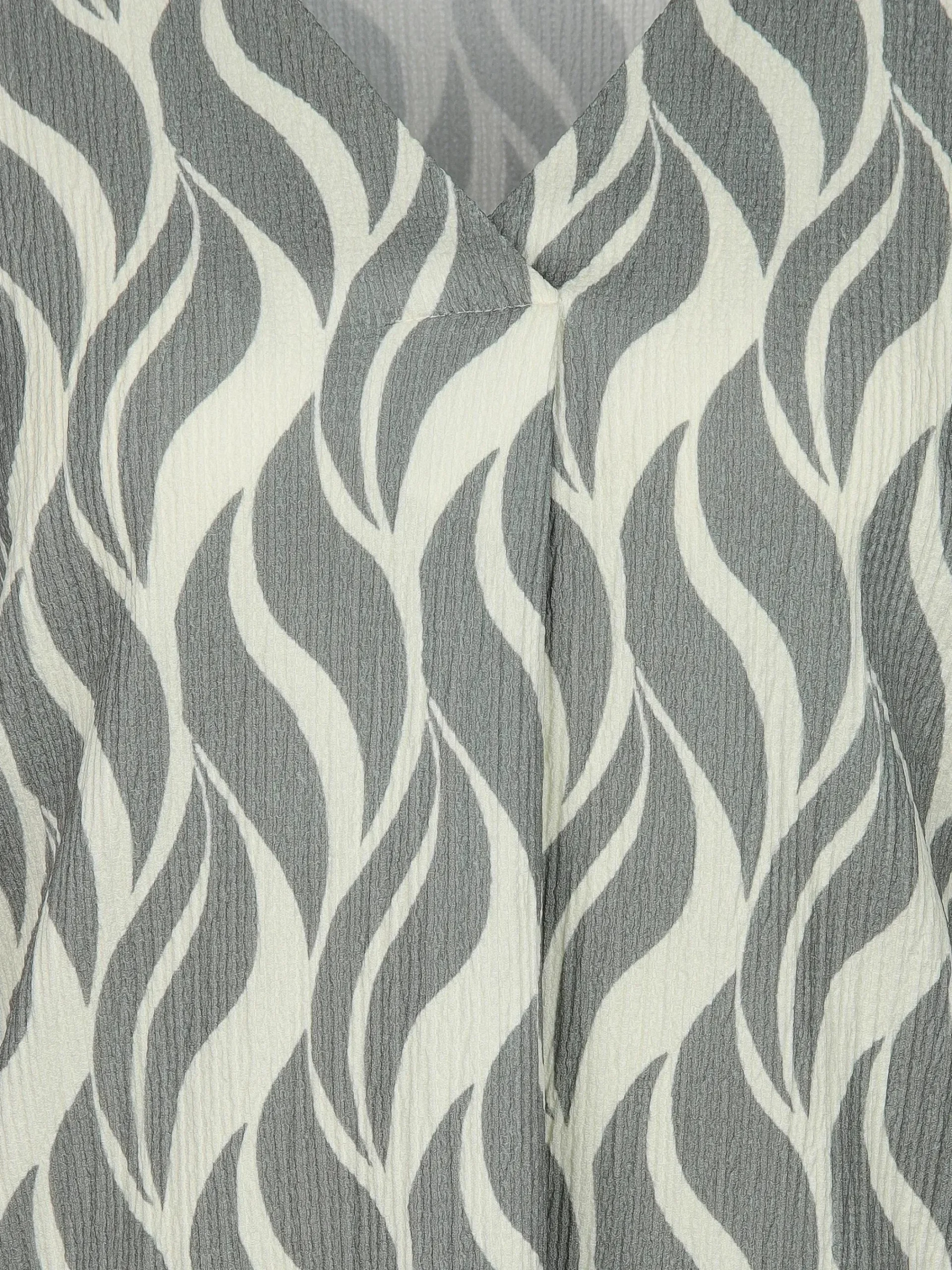 Damen Lisa Tossa Damen Crinkle-Shirt mit Alloverprint