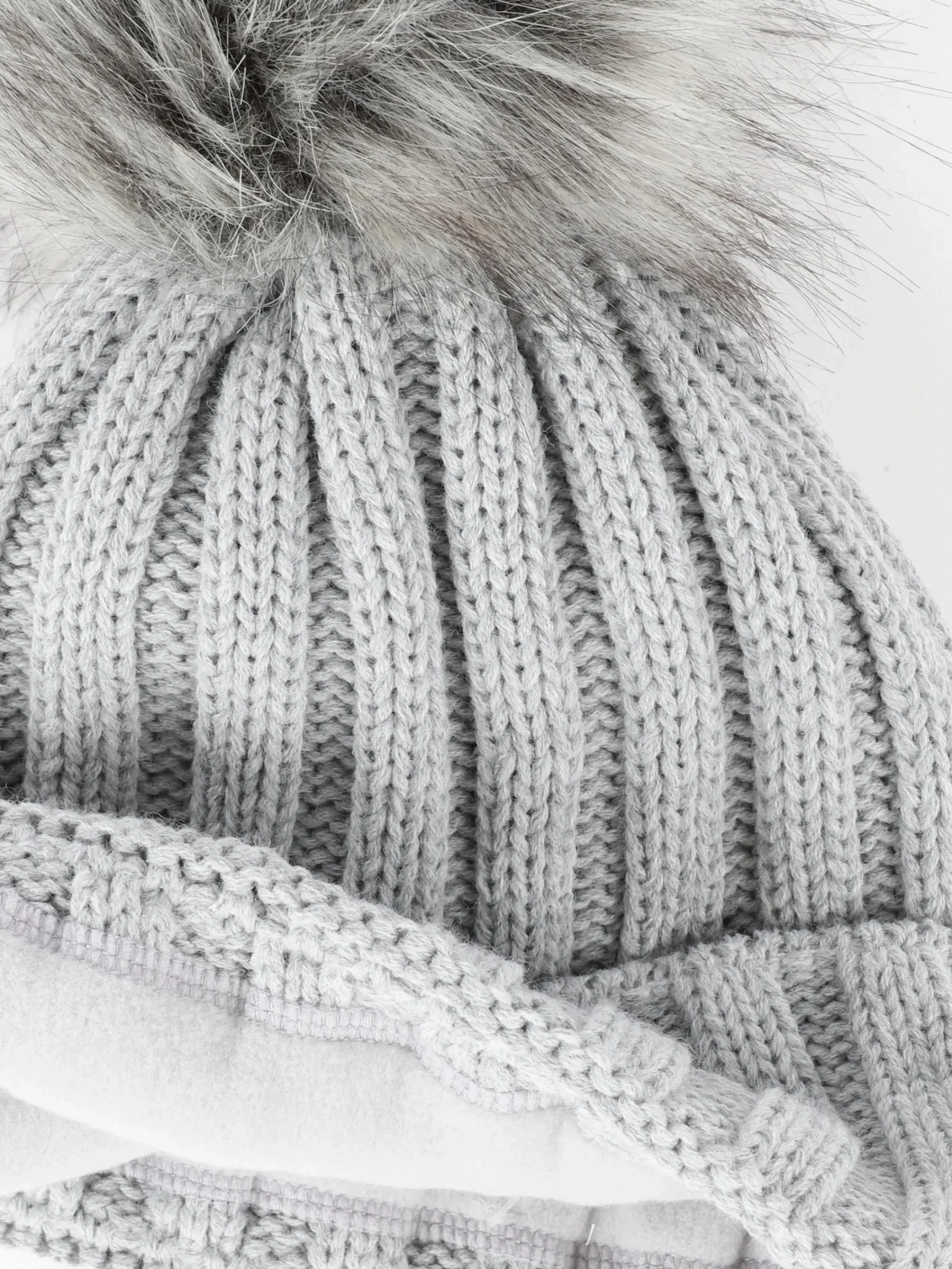 Damen Lisa Tossa Damen Strickmütze mit Bommel