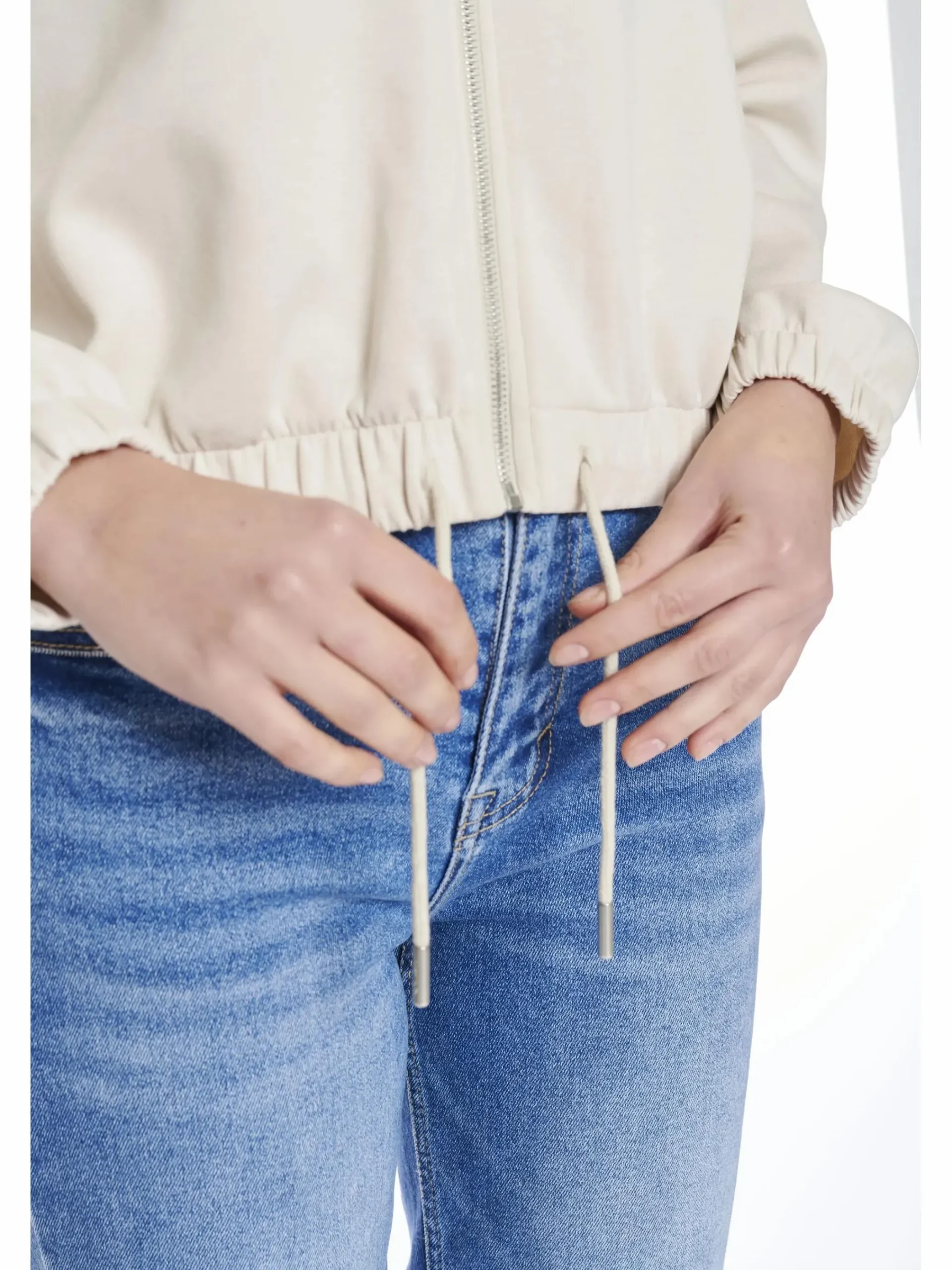 Damen Hailys LS P HJ LI44LLY Sweatjacke mit Kapuze