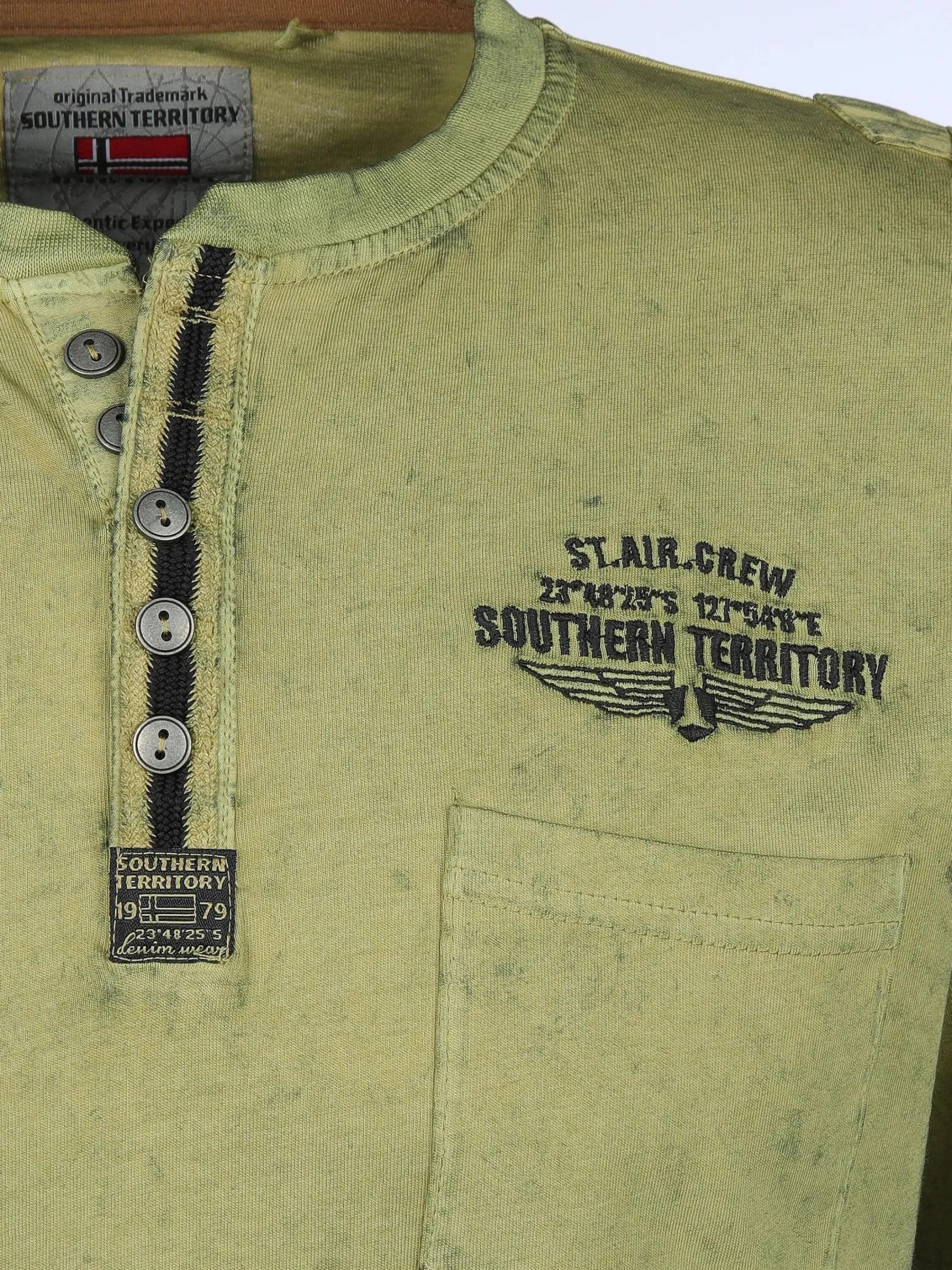 Herren Southern Territory Herren Henleyshirt im Used Look