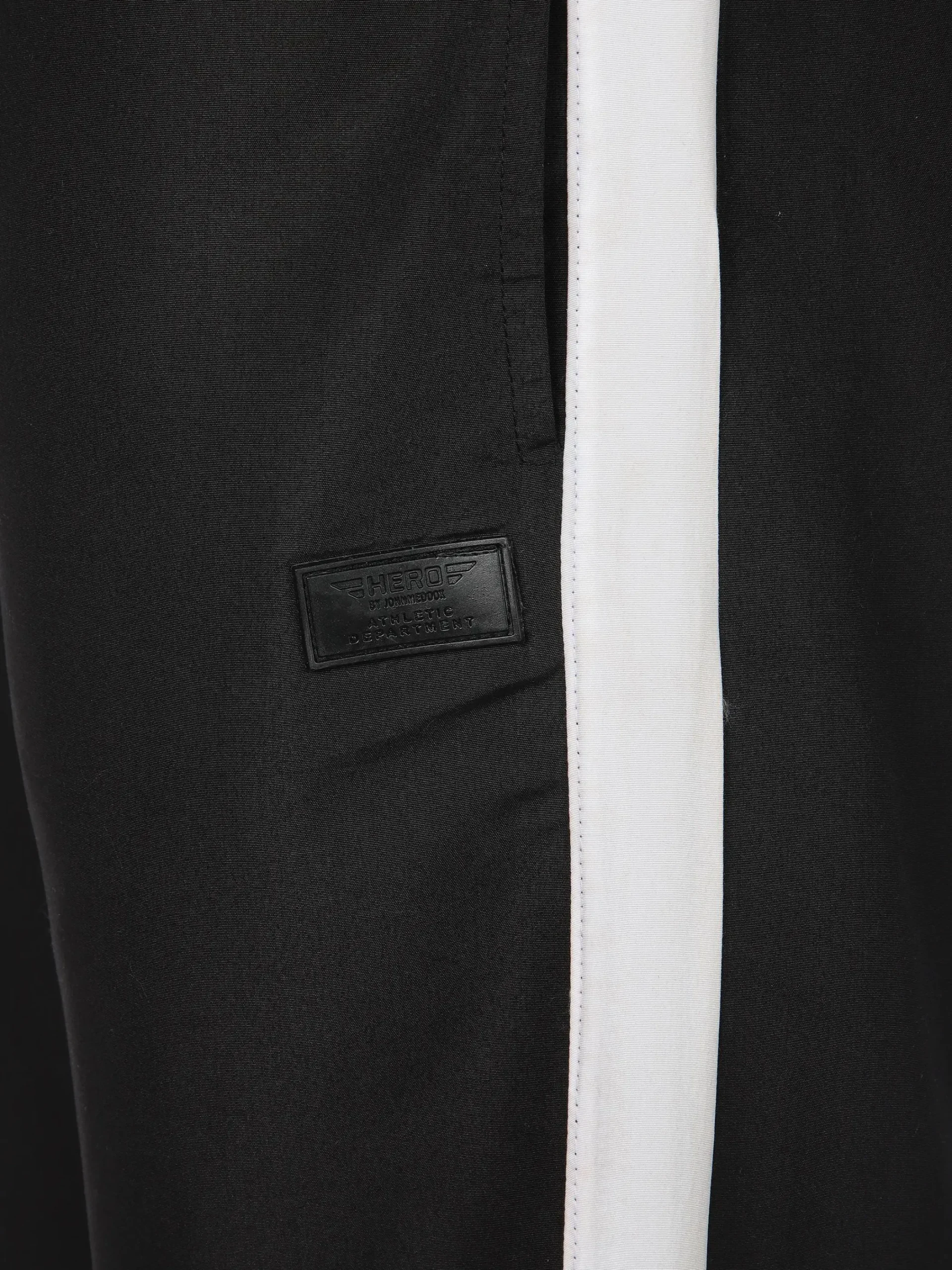 Herren HERO by John Medoox Herren Shorts "Noah"