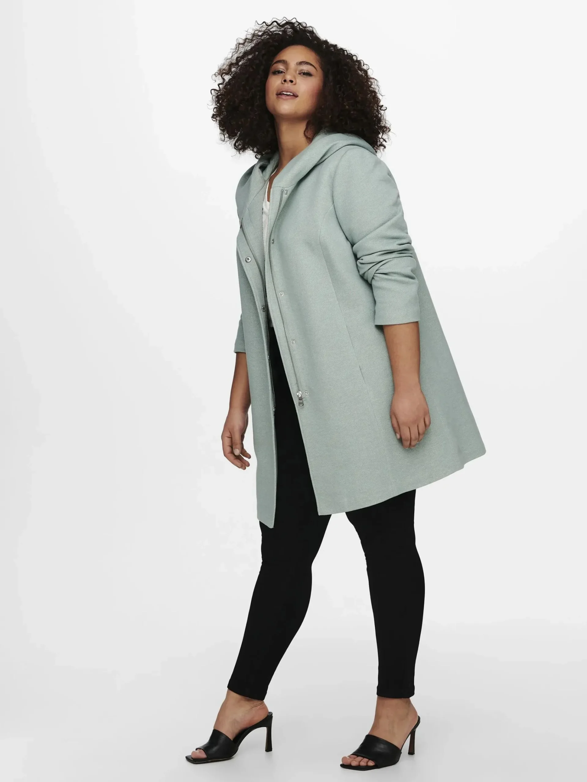 Damen Only Carmakoma CARSEDONA LIGHT COAT Mantel